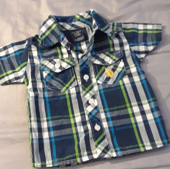 Size 6-9 month baby boys plaid button down shirt - Picture 2 of 8